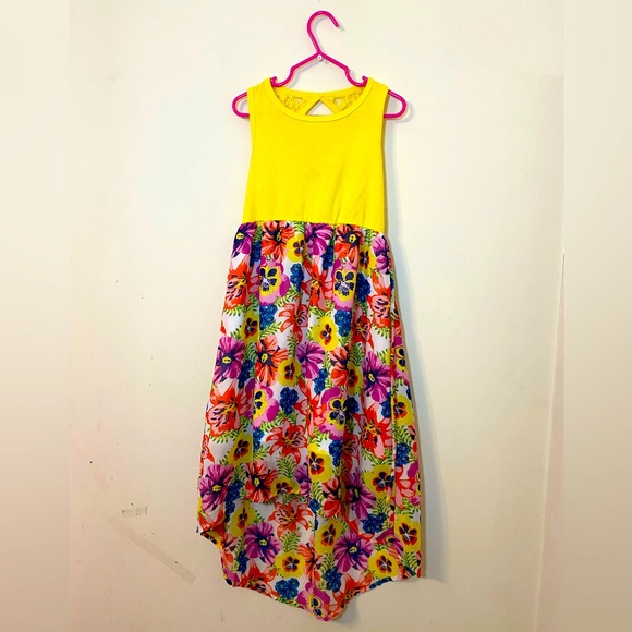 GIRL’S DRESS BUNDLE. - Picture 4 of 14
